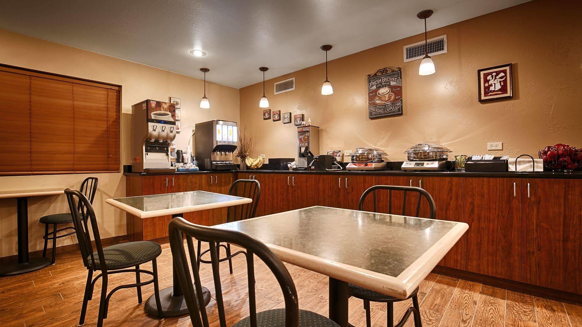 Quality Inn Three Rivers Restaurant foto