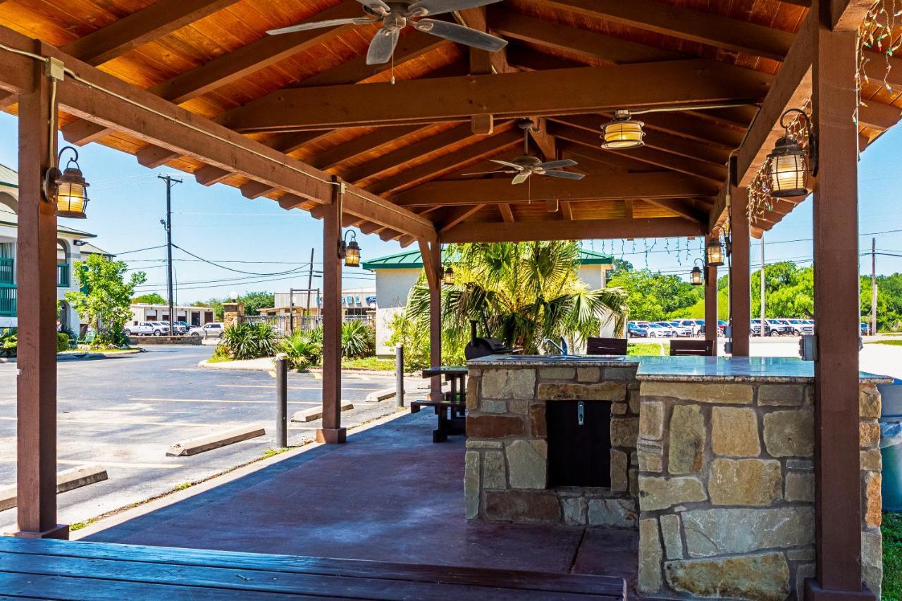 Quality Inn Three Rivers Exterior foto